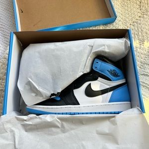 Nike air jordan 1 high university blue